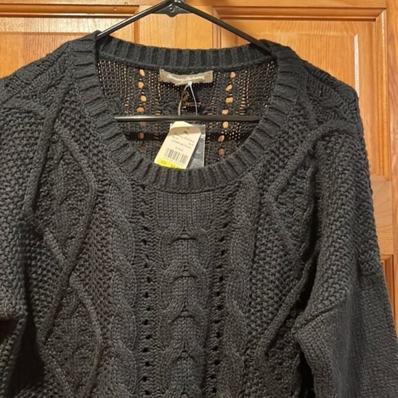 NWT Tommy Bahama Larchmont  cable pullover size medium. - Picture 3 of 6